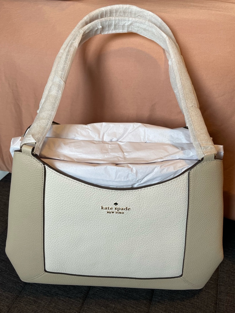 Kate Spade ♠️ Two-Tone Beige Pebbled Leather Shoulder Bag